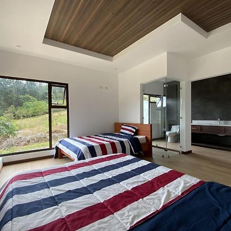 Arte De Plumas Birding Lodge Картаго Екстер'єр фото