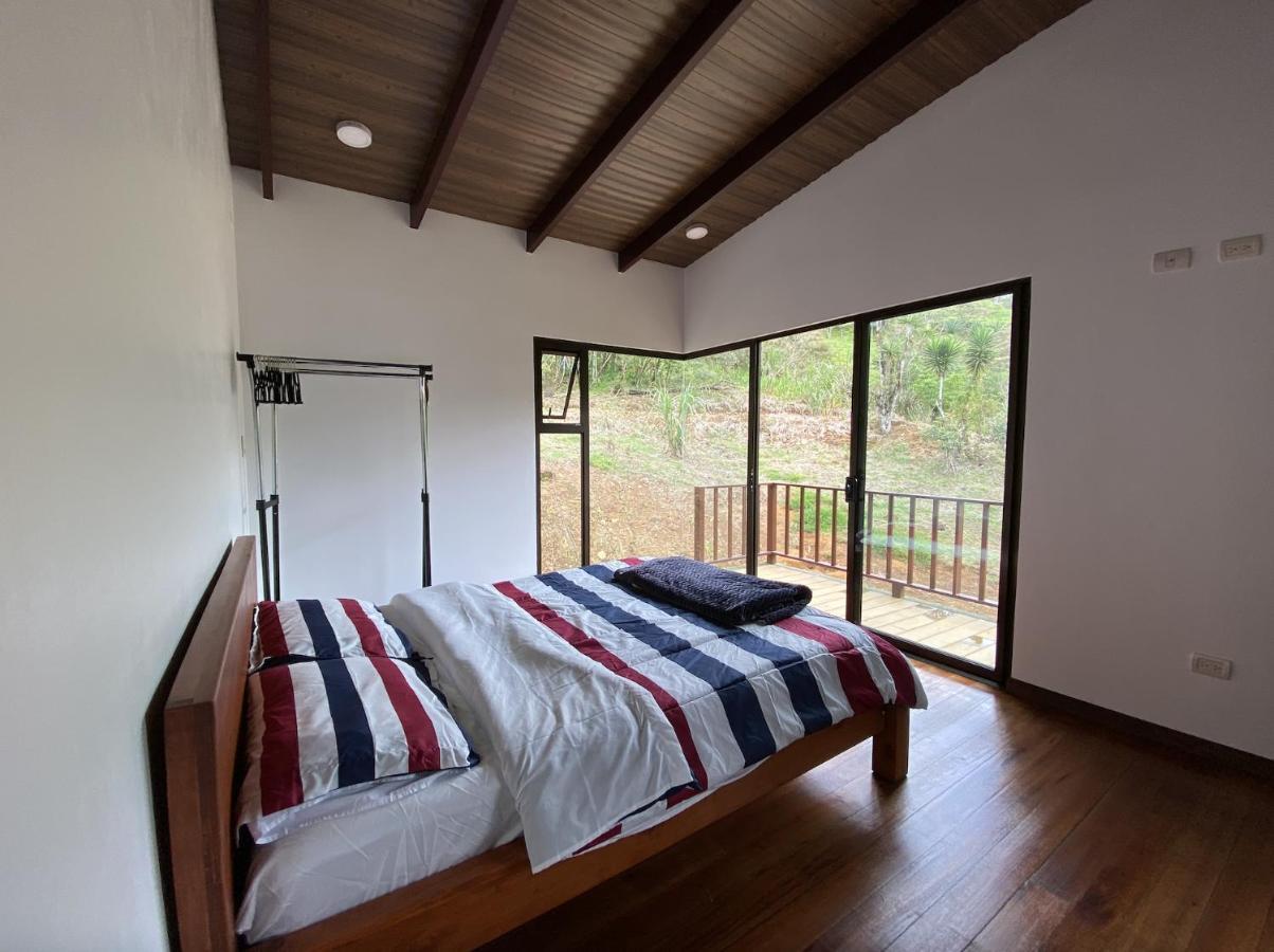 Arte De Plumas Birding Lodge Картаго Екстер'єр фото